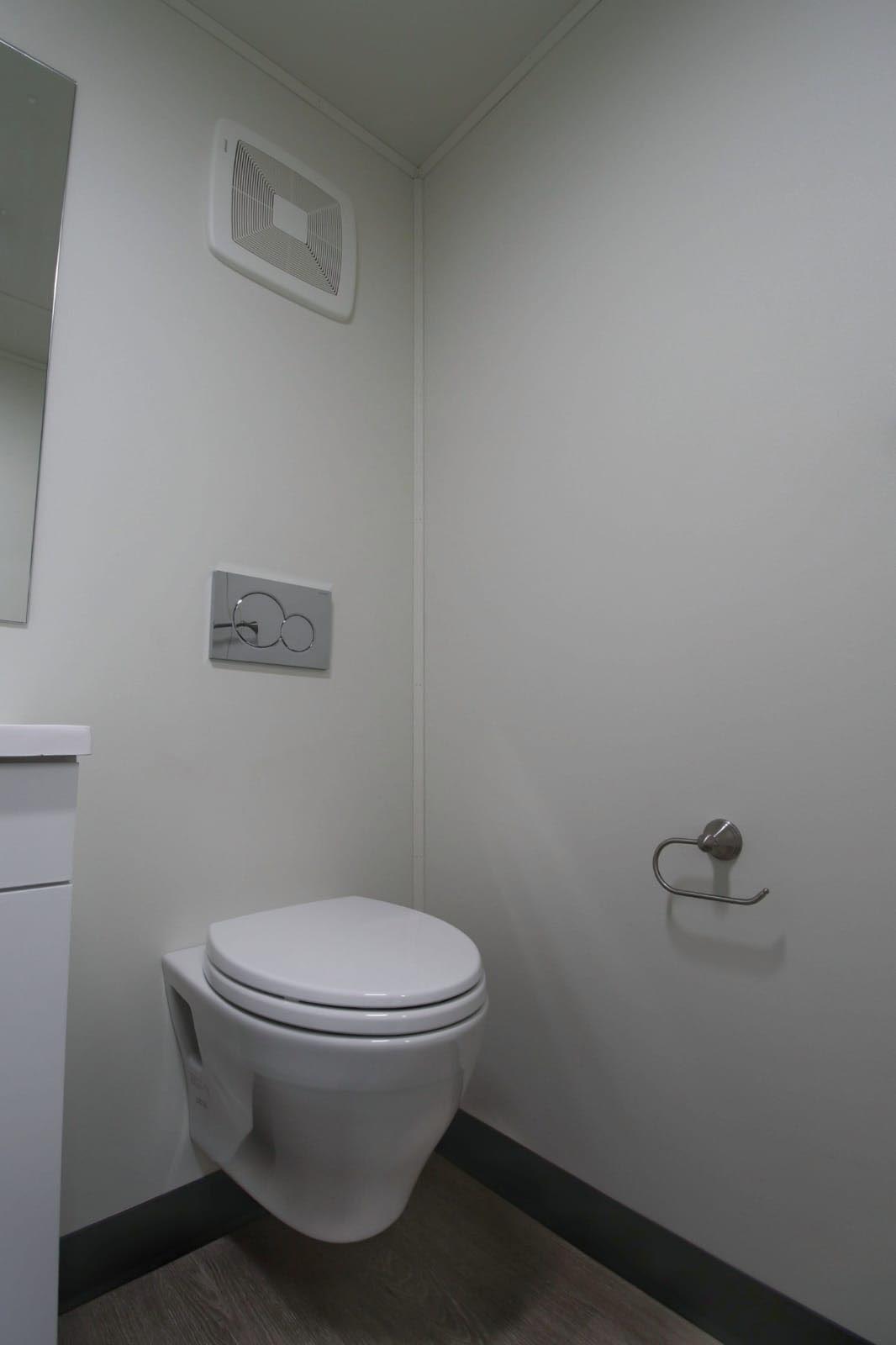 20&prime; Site office + Washroom - Metro Container PTY LTD