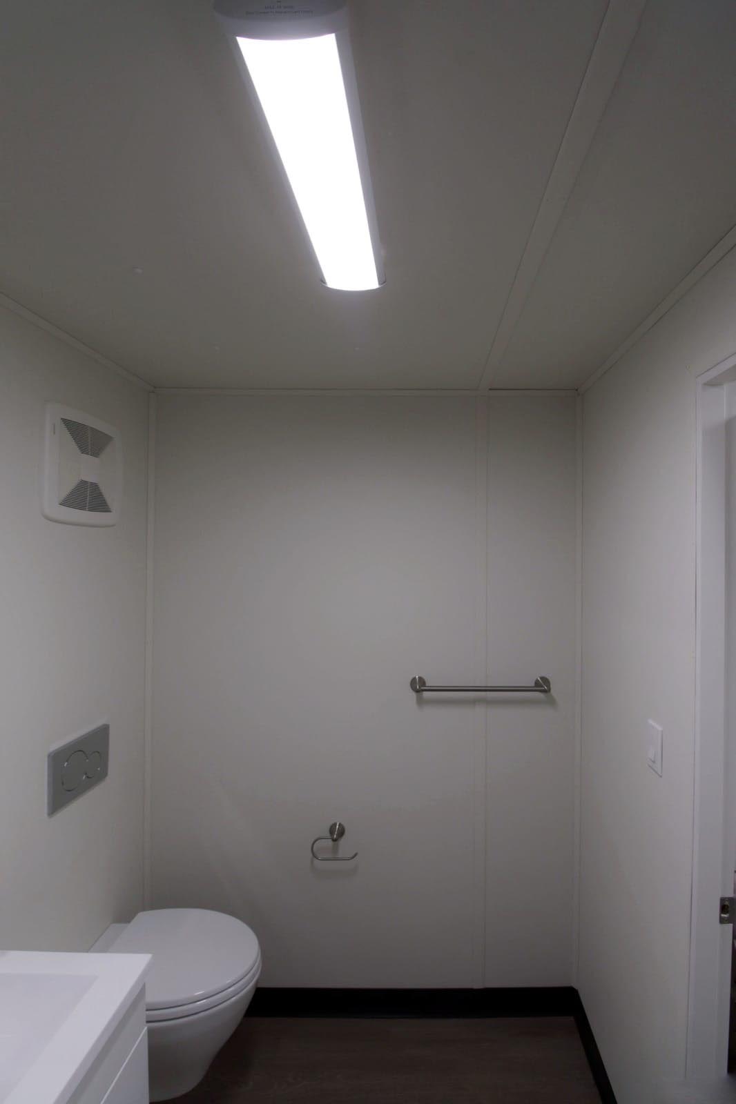 20&prime; Site office + Washroom - Metro Container PTY LTD