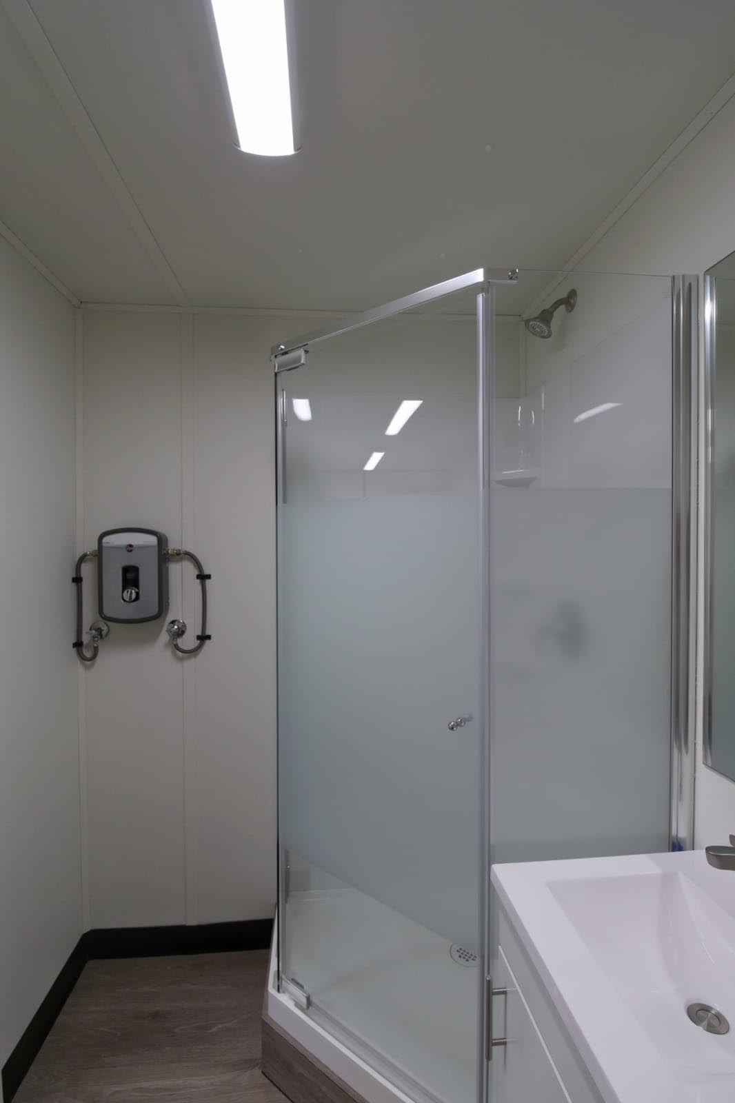 20&prime; Site office + Washroom - Metro Container PTY LTD