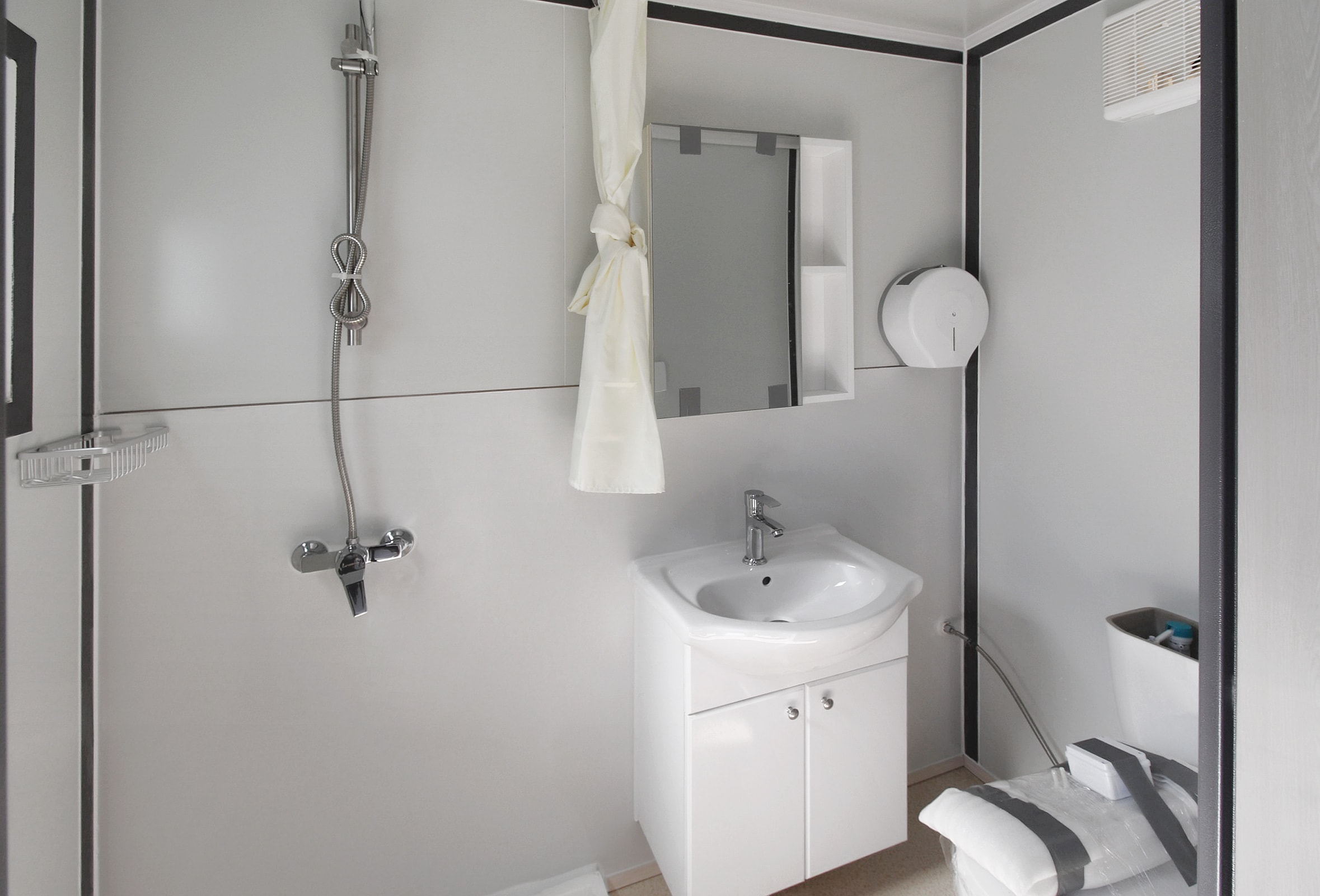 M&B | Modular Housing Pod - Metro Container PTY LTD