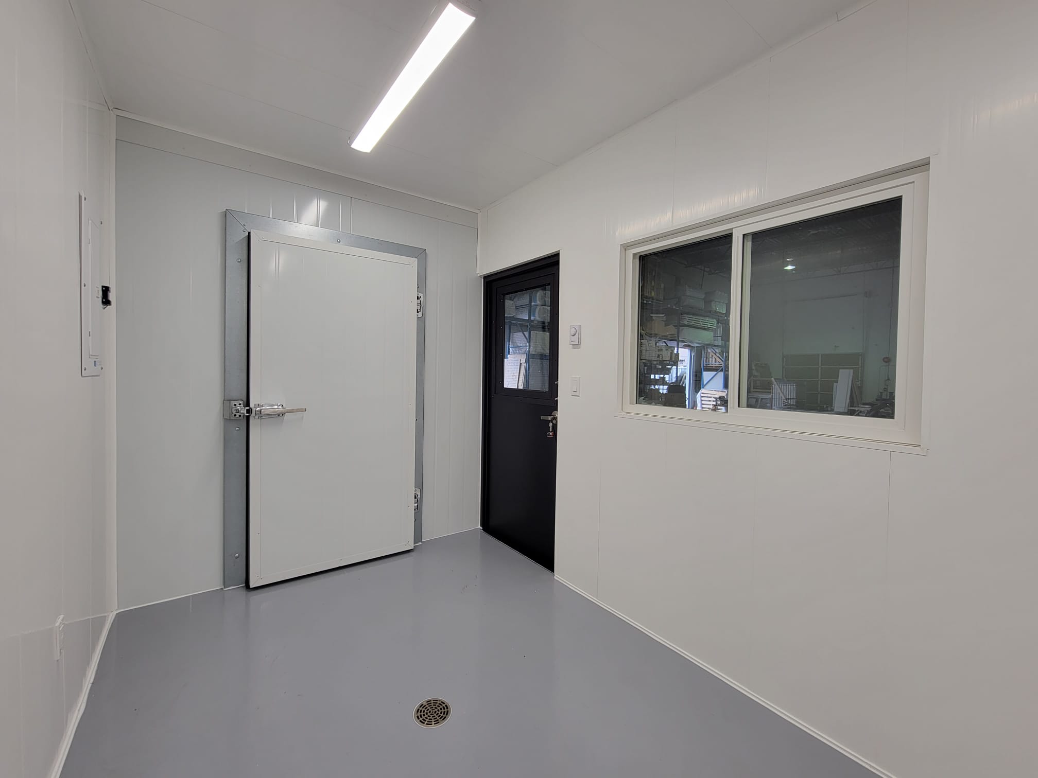 Food Processing Unit With Walk in Cooler - Metro Container PTY LTD