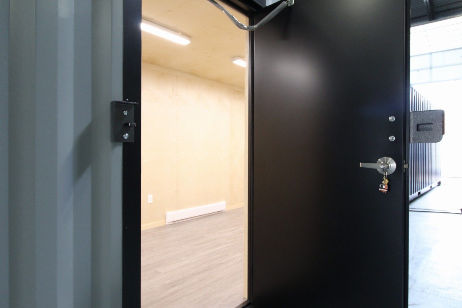 40&rsquo; Office CUBE &ndash; Wood Finished - Metro Container PTY LTD