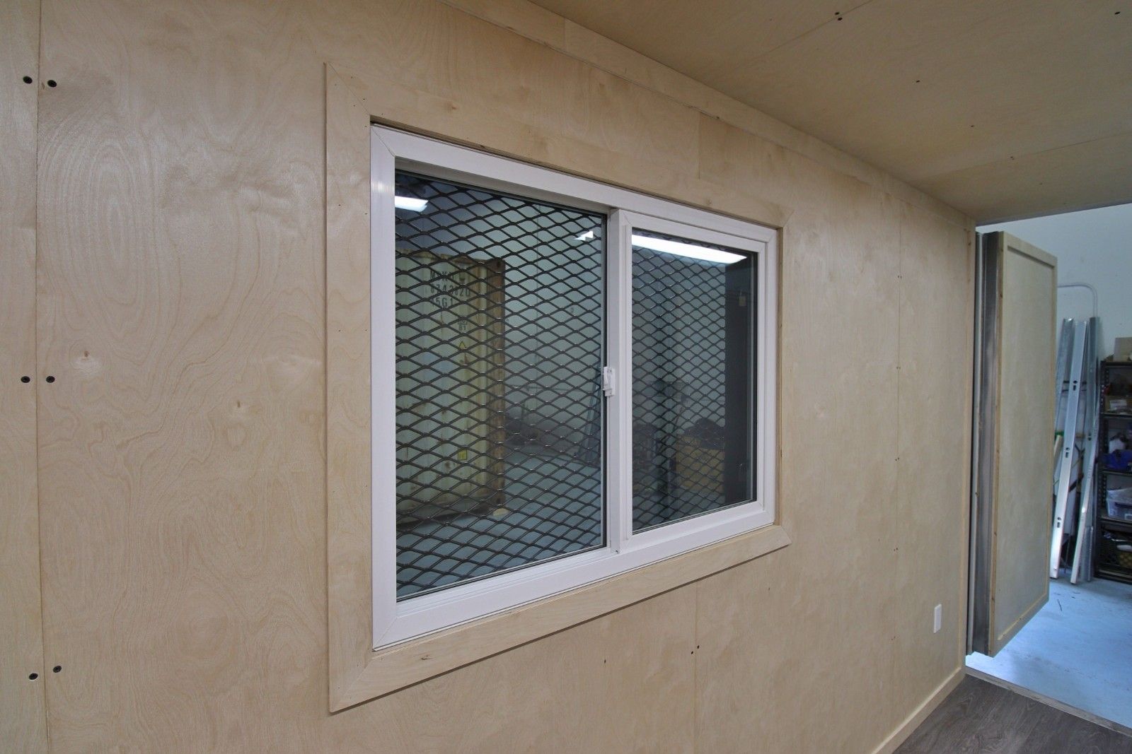 40&rsquo; Office CUBE &ndash; Wood Finished - Metro Container PTY LTD
