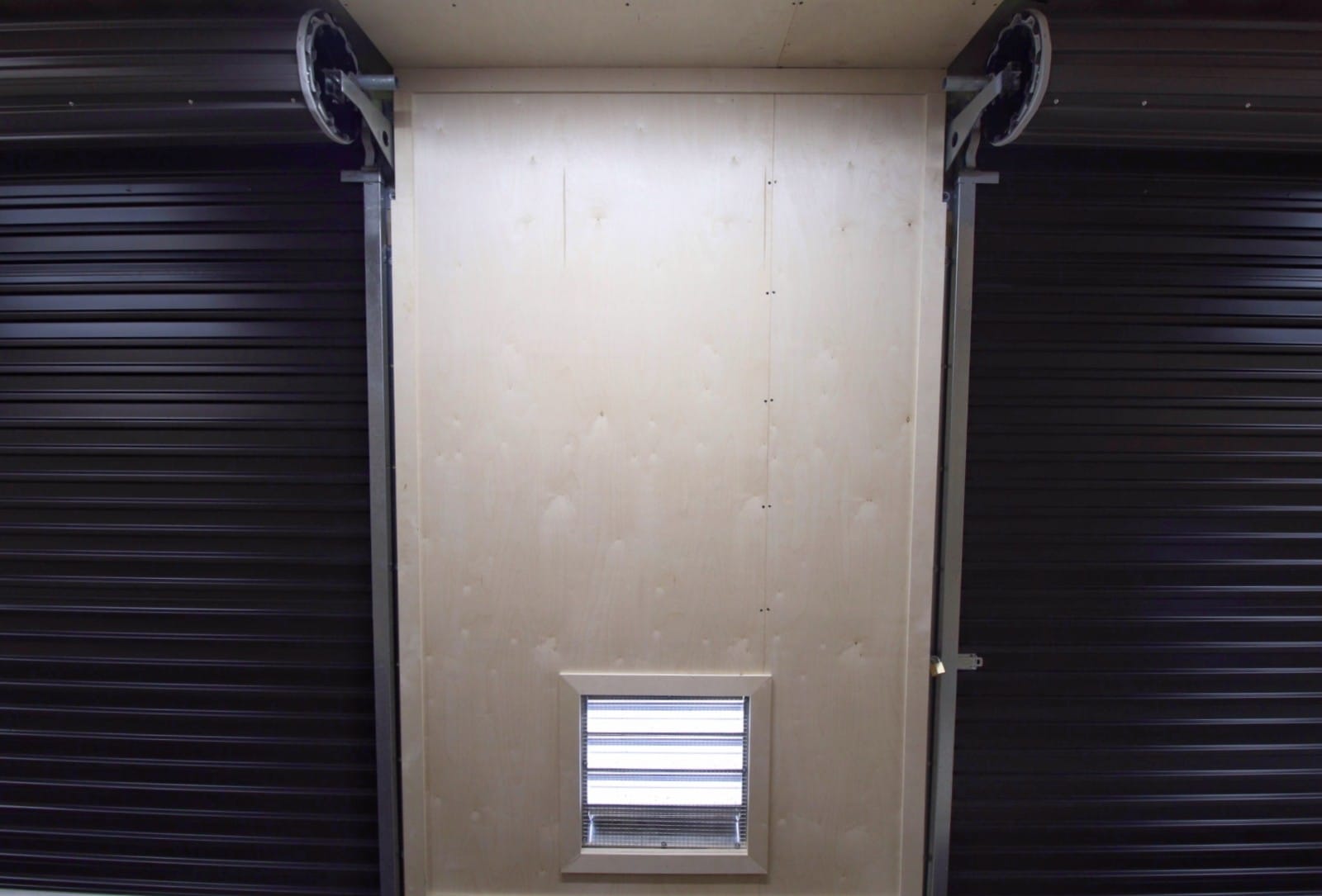 40&prime; Compressor Room - Metro Container PTY LTD