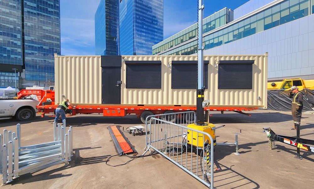 40&rsquo;HC VIP Area with Patio for the Oilers - Metro Container PTY LTD